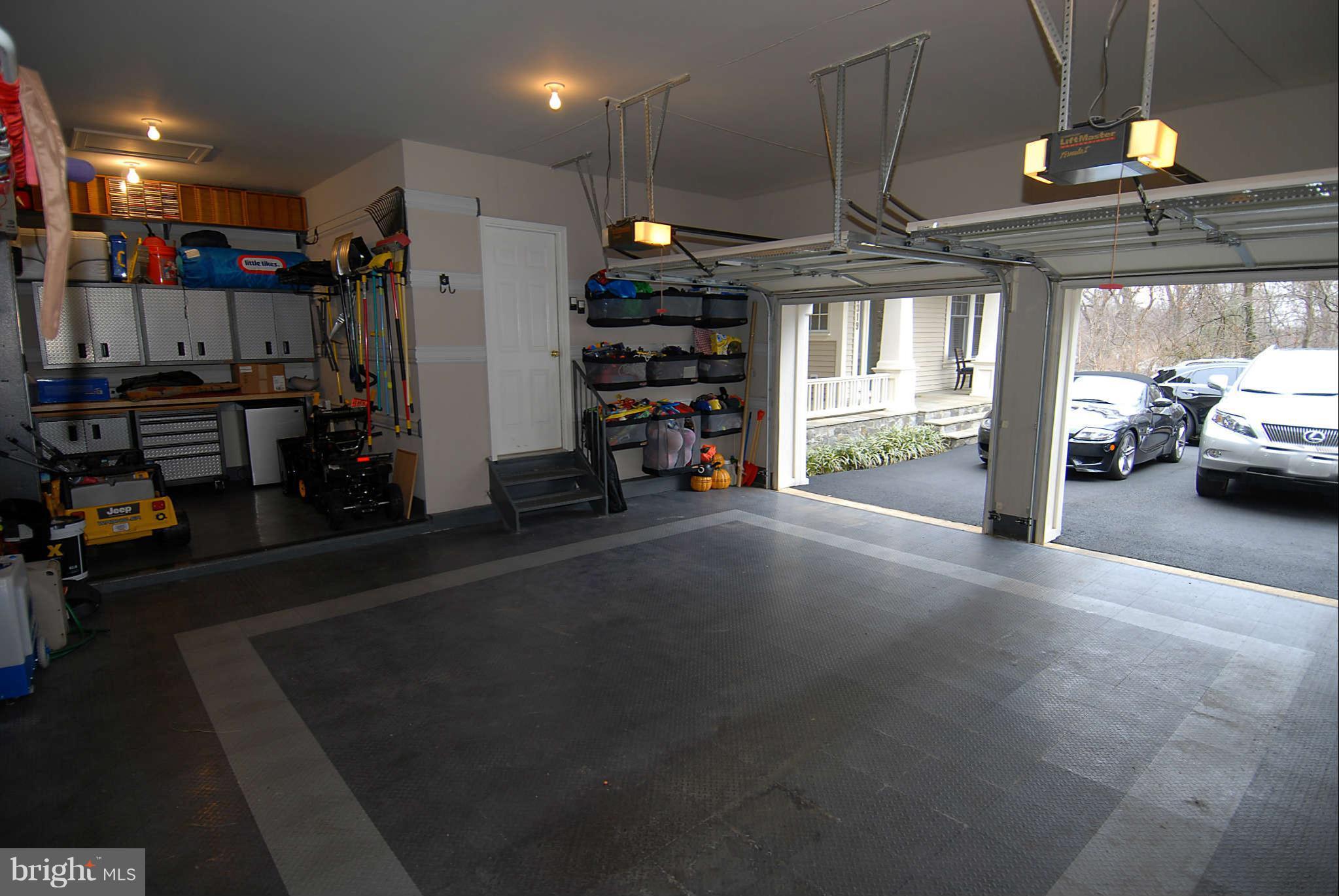 7319 Gordons Road Falls Church, VA 22043 - Photo 25 of 30 garage