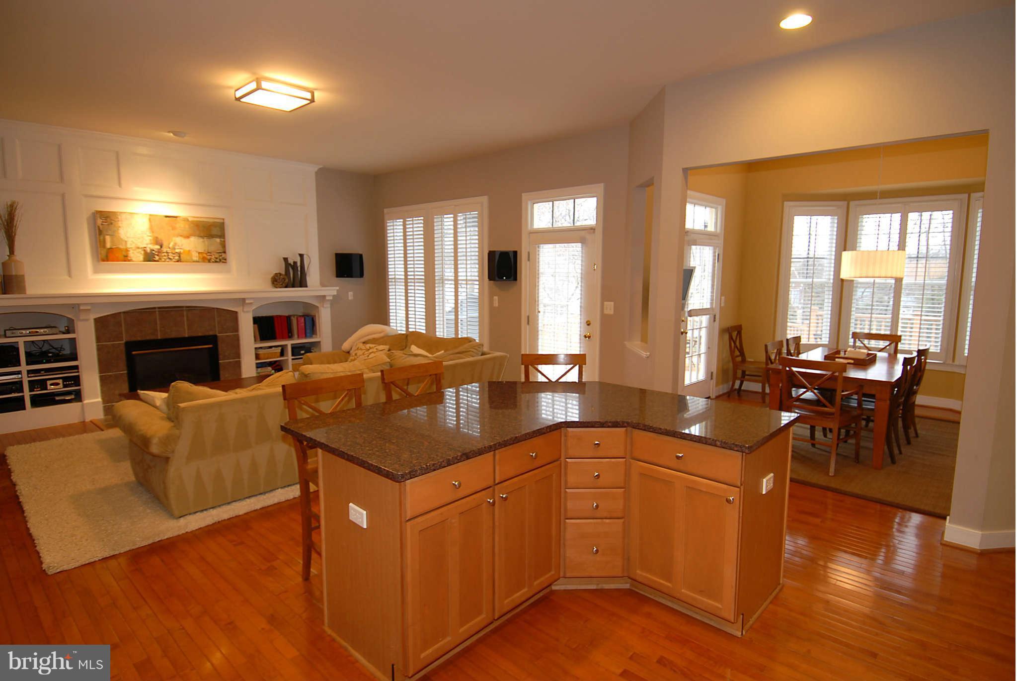 7319 Gordons Road Falls Church, VA 22043 - Photo 10 of 30 breakfast bar