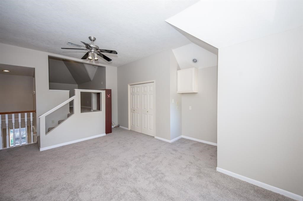 11527 Earley Forest Lane Houston, TX 77043 - Photo 23 of 32 Additional loft ideal for an office or media room