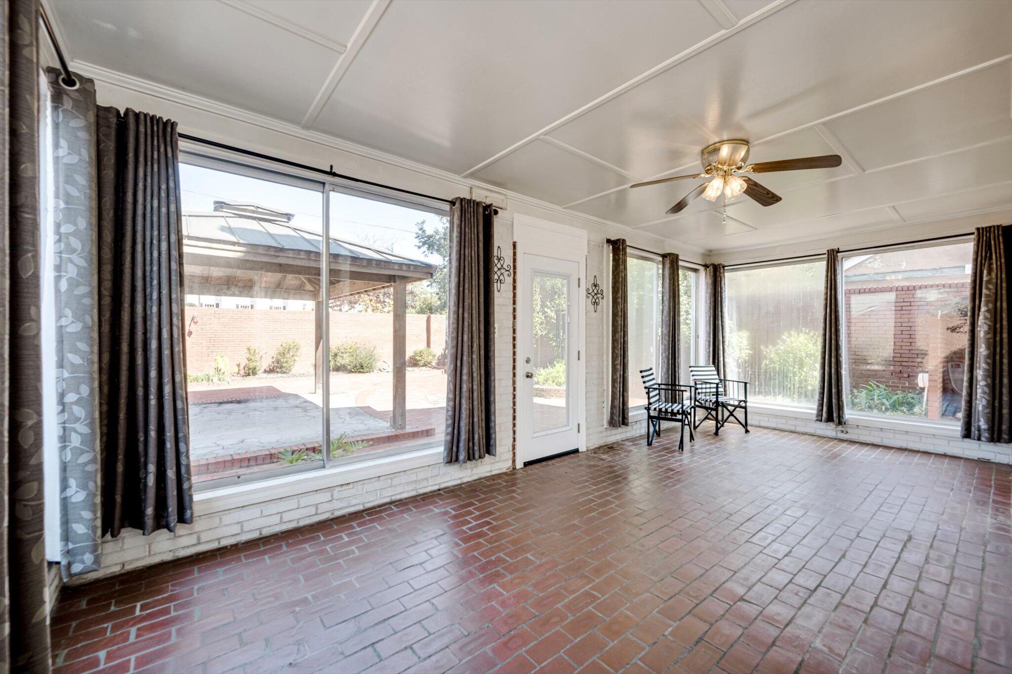 927 Hayne Avenue Southwest Aiken, SC 29801 - Photo 13 of 72 16-011- - Copy