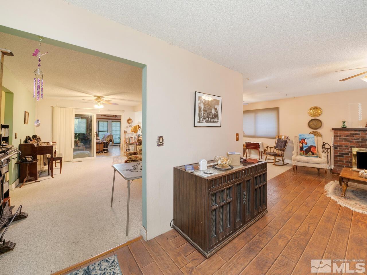 1695 Crown Drive Reno, NV 89503 - Photo 4 of 16 Photo 4