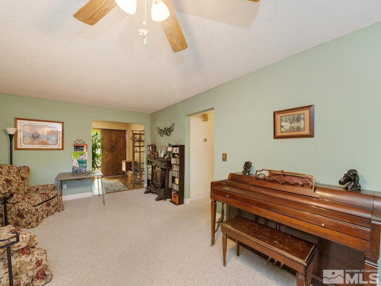 1695 Crown Drive Reno, NV 89503 - Photo 7 of 16 Photo 7