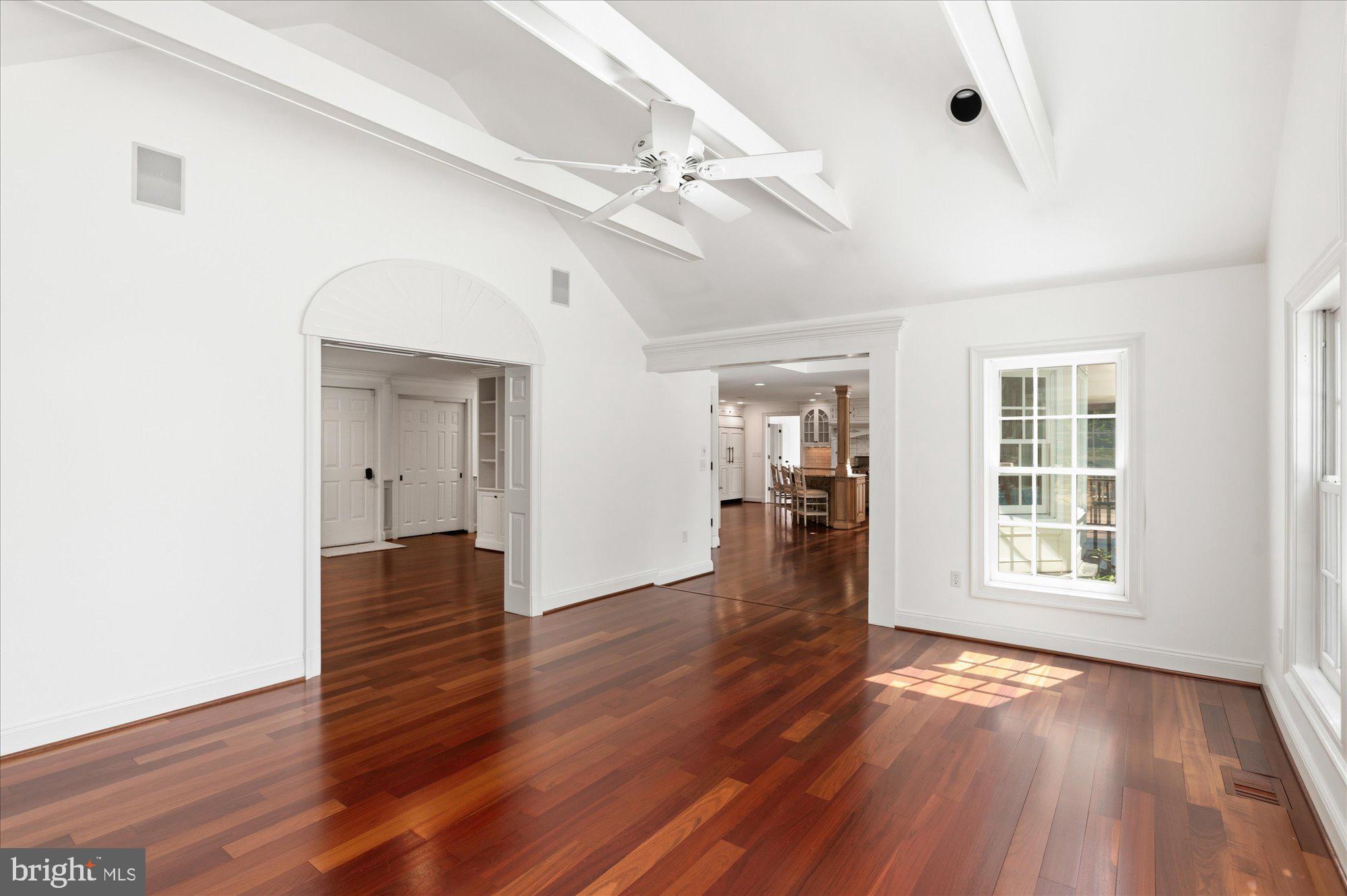 10019 Kendale Road Potomac, MD 20854 - Photo 29 of 64 Sun room looking back at kitchen, Fam Rm /to left.