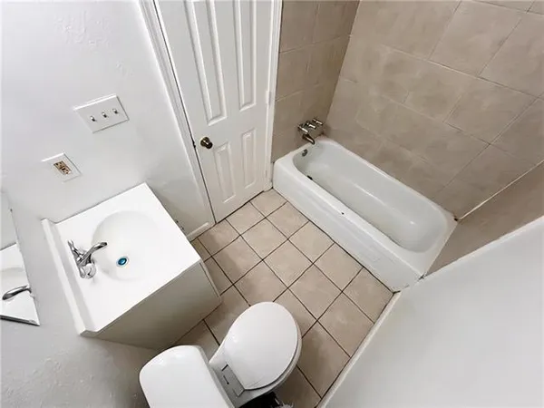 $1,500 | 917 Monterey Court South, Unit B, Terrytown, LA 70056