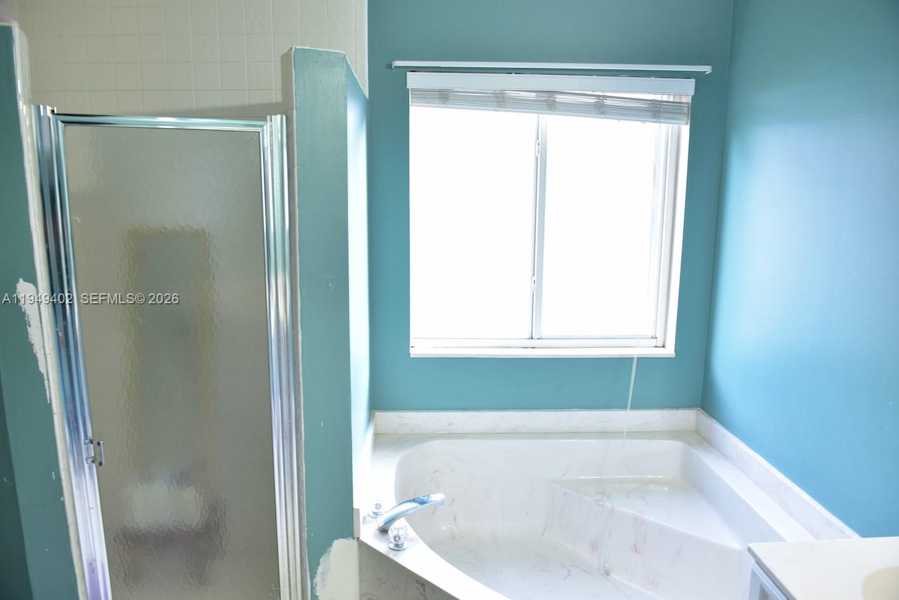 131 Southwest 178th Way Pembroke Pines, FL 33029 - Photo 17 of 32