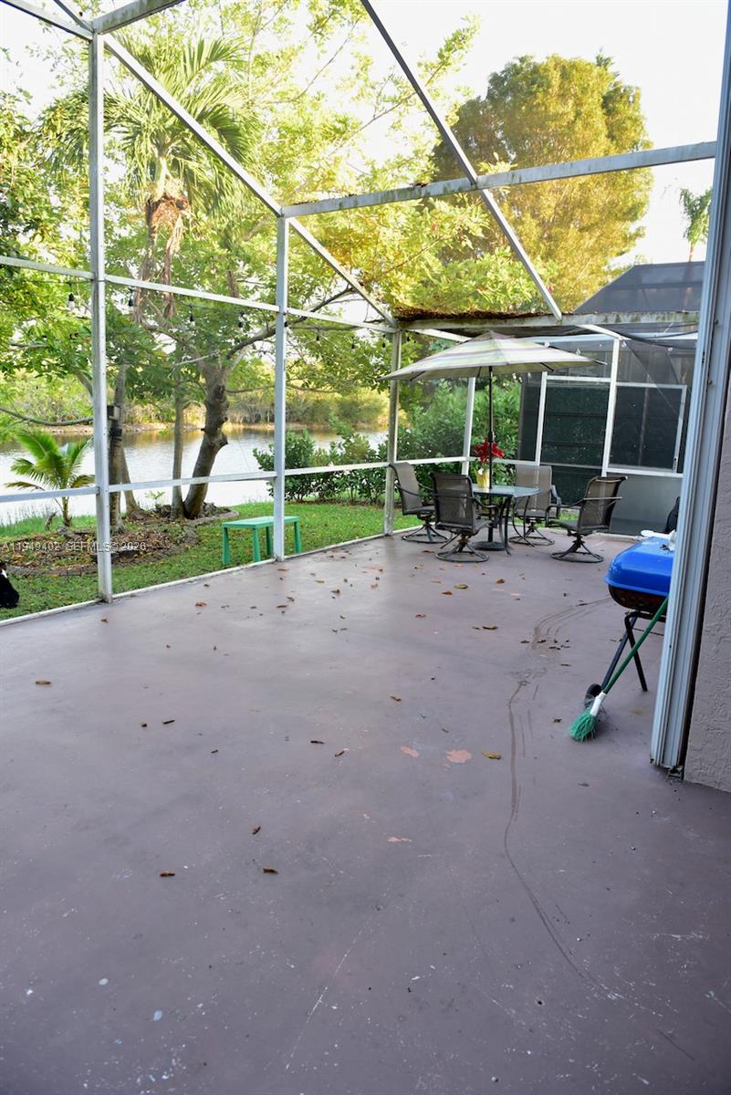 131 Southwest 178th Way Pembroke Pines, FL 33029 - Photo 26 of 32