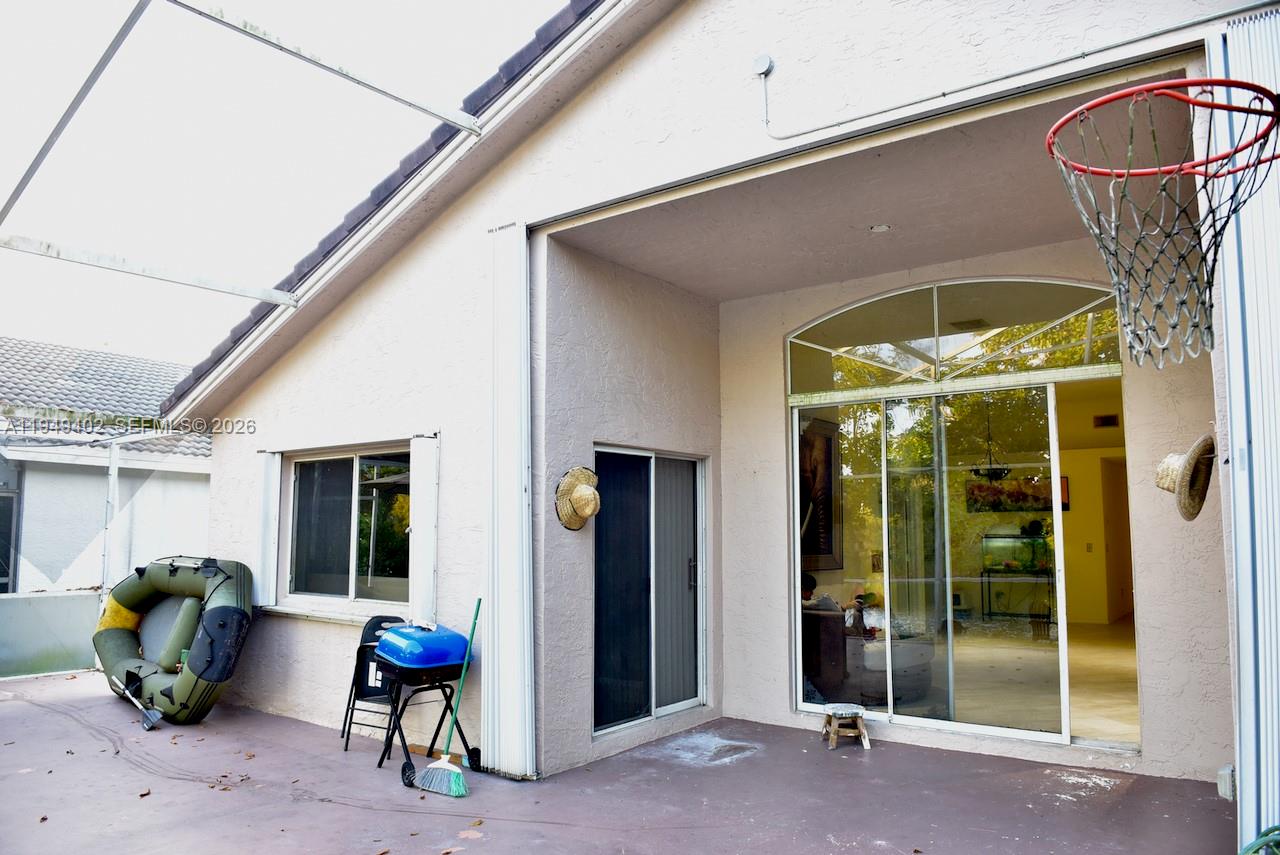 131 Southwest 178th Way Pembroke Pines, FL 33029 - Photo 29 of 32