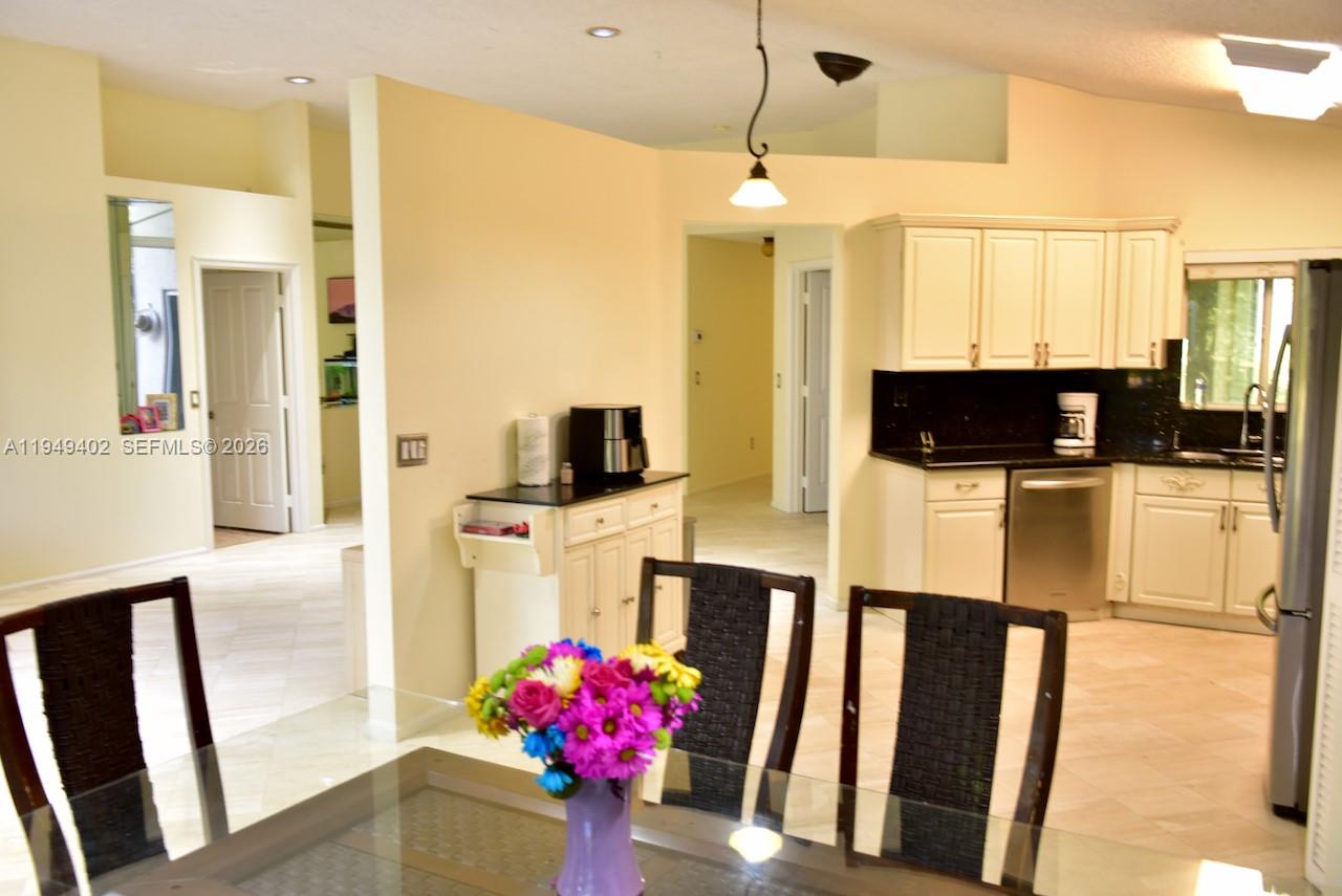 131 Southwest 178th Way Pembroke Pines, FL 33029 - Photo 8 of 32