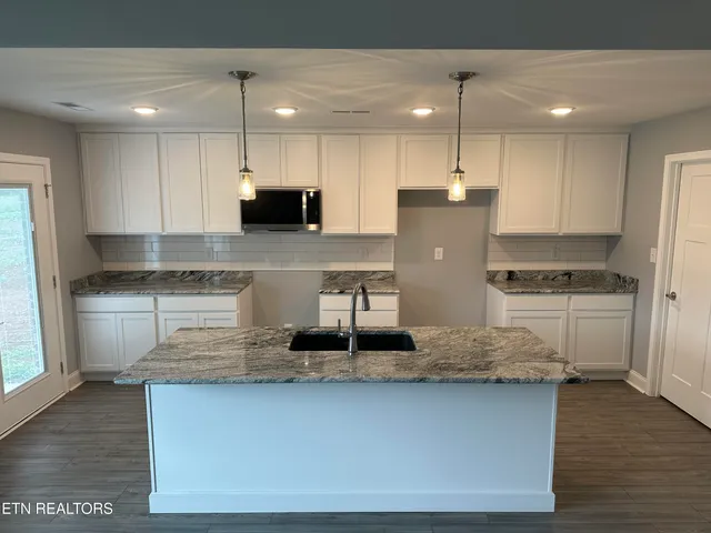 $380,000 | 540 Henderson Road, Unit 30, Pigeon Forge, TN 37862