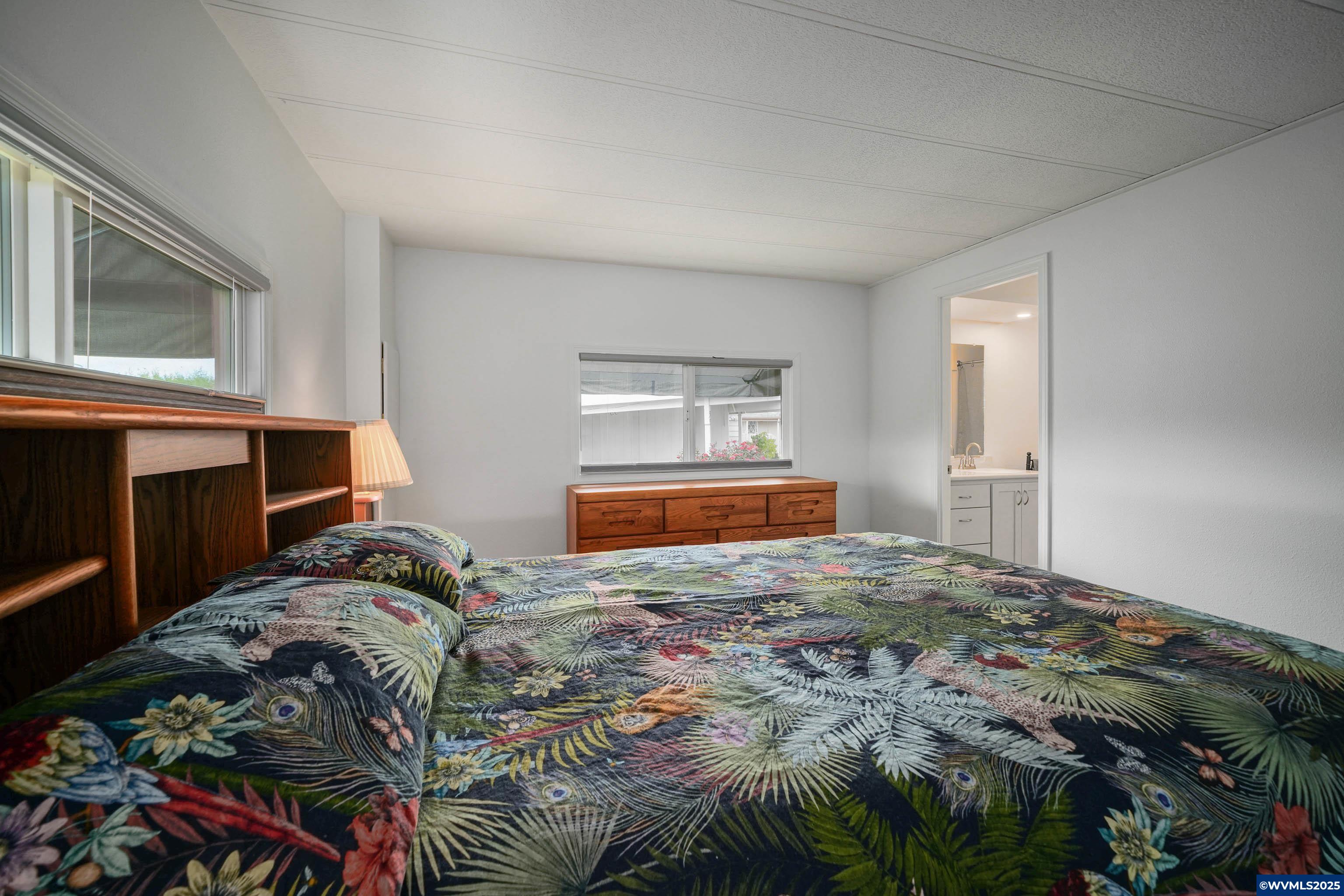 5422 Portland Road Northeast, Unit 55 Salem, OR 97305 - Photo 22 of 37