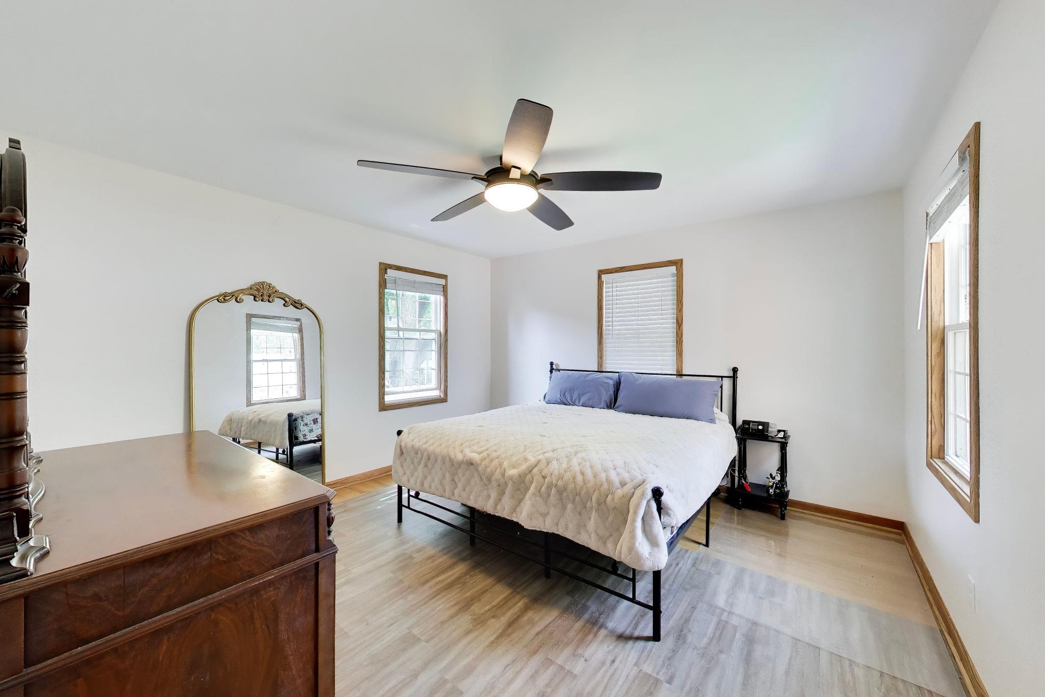 3290 Ridge Road Highland, IN 46322 - Photo 12 of 39 2048x1365