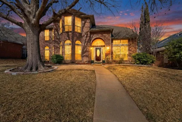 a house view with a outdoor space