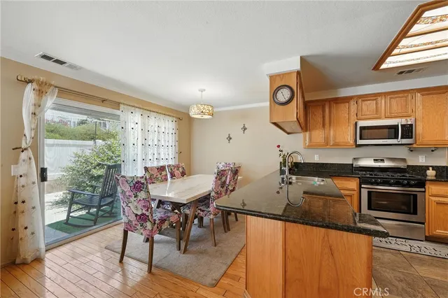 $619,000 | 19121 Broken Bow Drive, Riverside, CA 92508