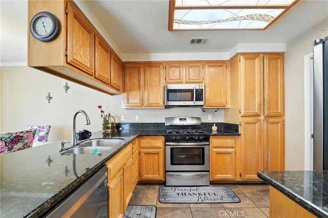 $619,000 | 19121 Broken Bow Drive, Riverside, CA 92508