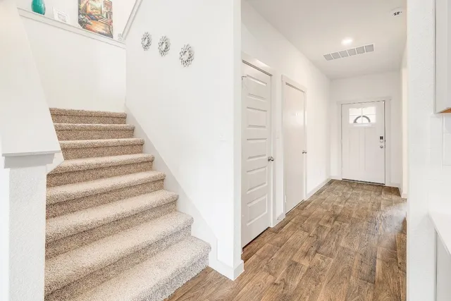 $400,000 | 228 Lavaca River Lane, Hutto, TX 78634