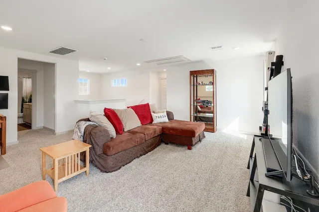 $400,000 | 228 Lavaca River Lane, Hutto, TX 78634