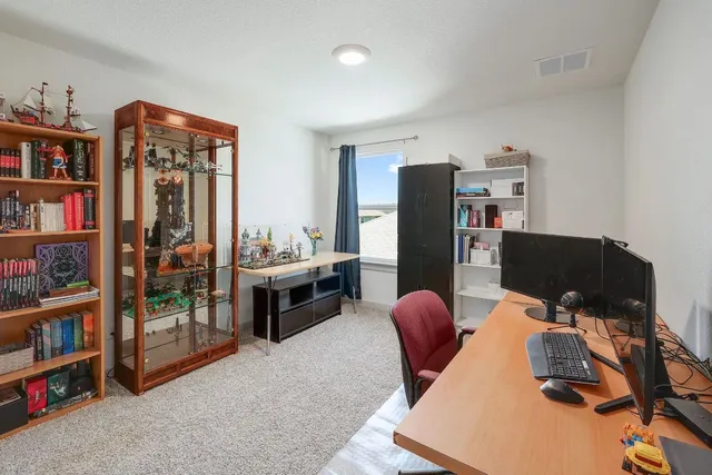 $400,000 | 228 Lavaca River Lane, Hutto, TX 78634