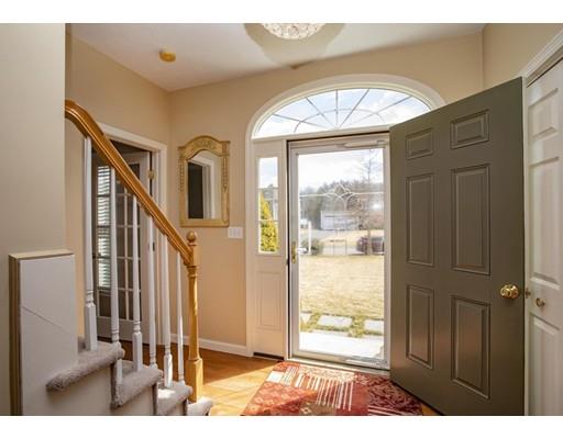 341 Finch Road Raynham, MA 02767 - Photo 5 of 30 Gallery Image 5