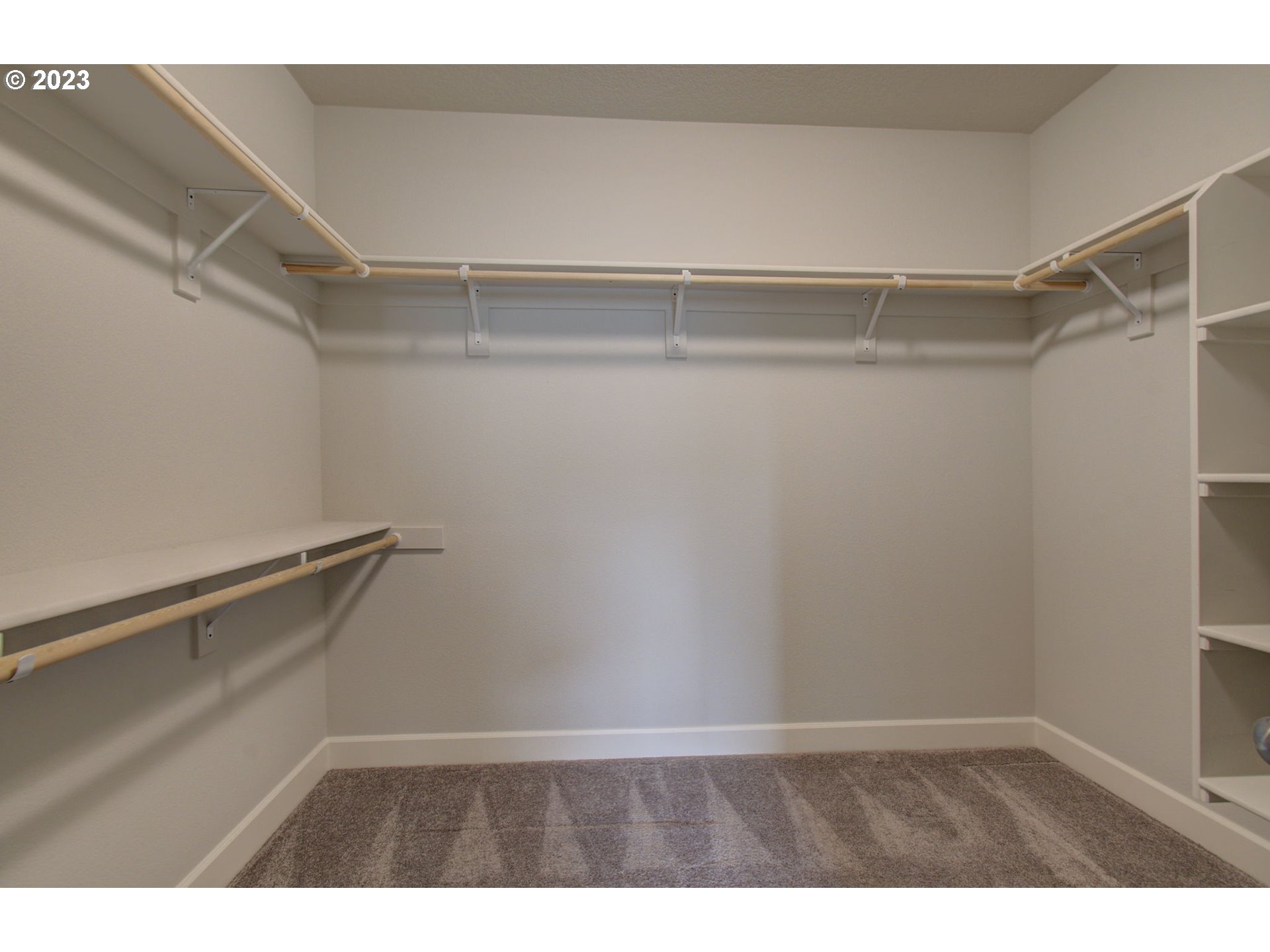 4823 South 16th Drive Ridgefield, WA 98642 - Photo 20 of 37 a view of an empty walk in closet