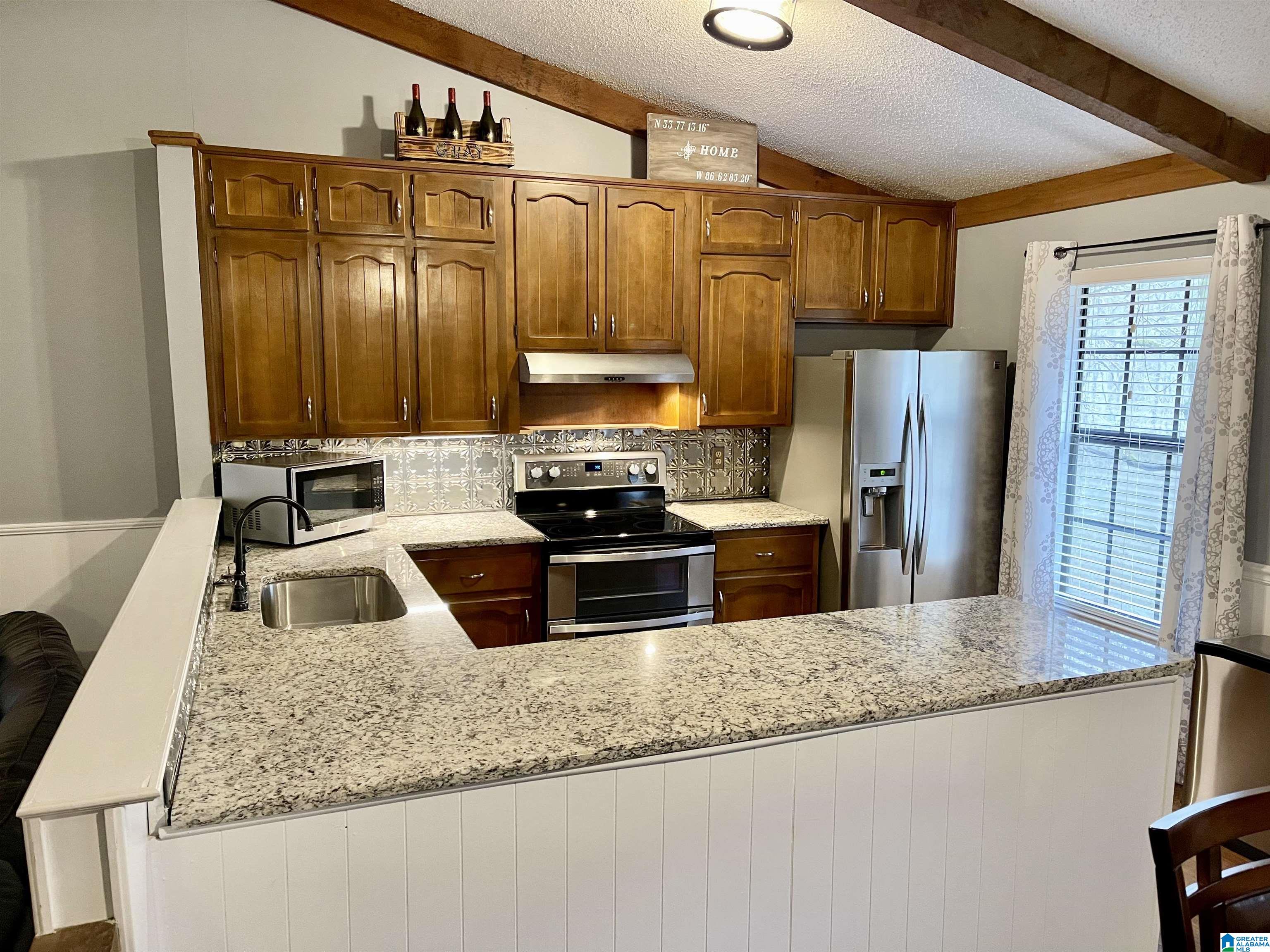 237 Valley Circle Pinson, AL 35126 - Photo 11 of 33