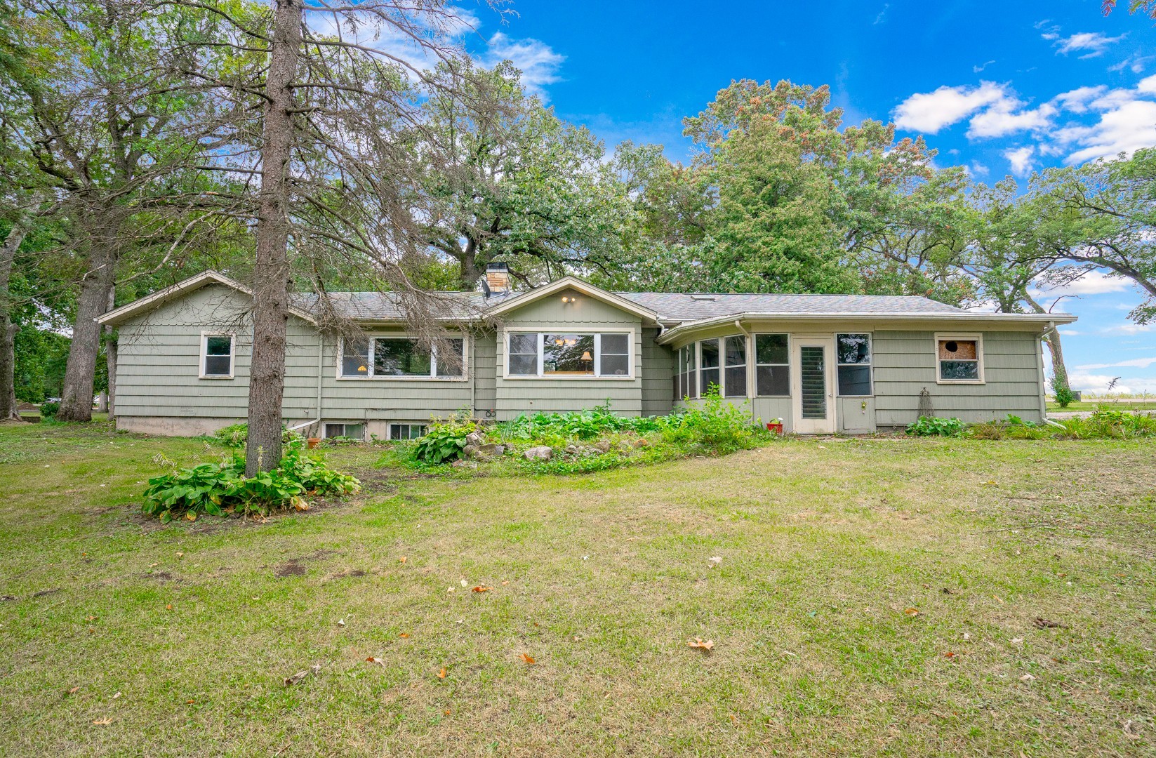 15423 Creek Road Sandwich, IL 60548 - Photo 2 of 25