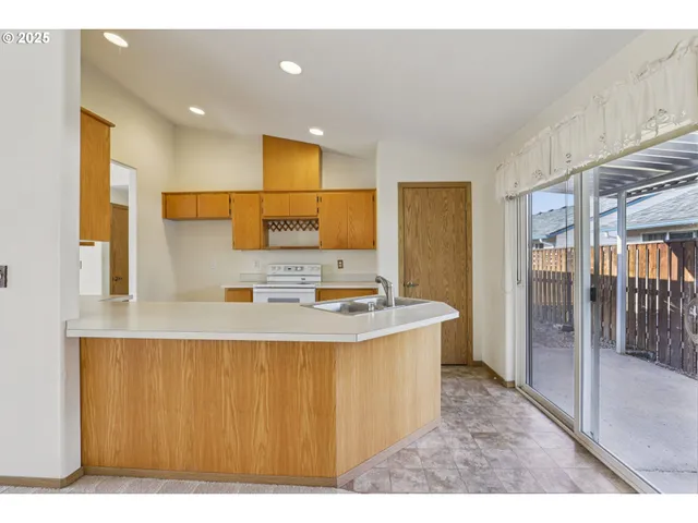 $359,000 | 1660 North 18th Street, Unit 20, Washougal, WA 98671