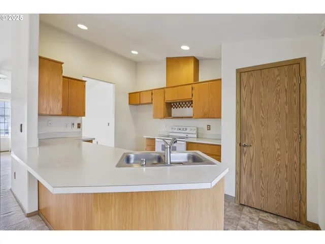 $359,000 | 1660 North 18th Street, Unit 20, Washougal, WA 98671