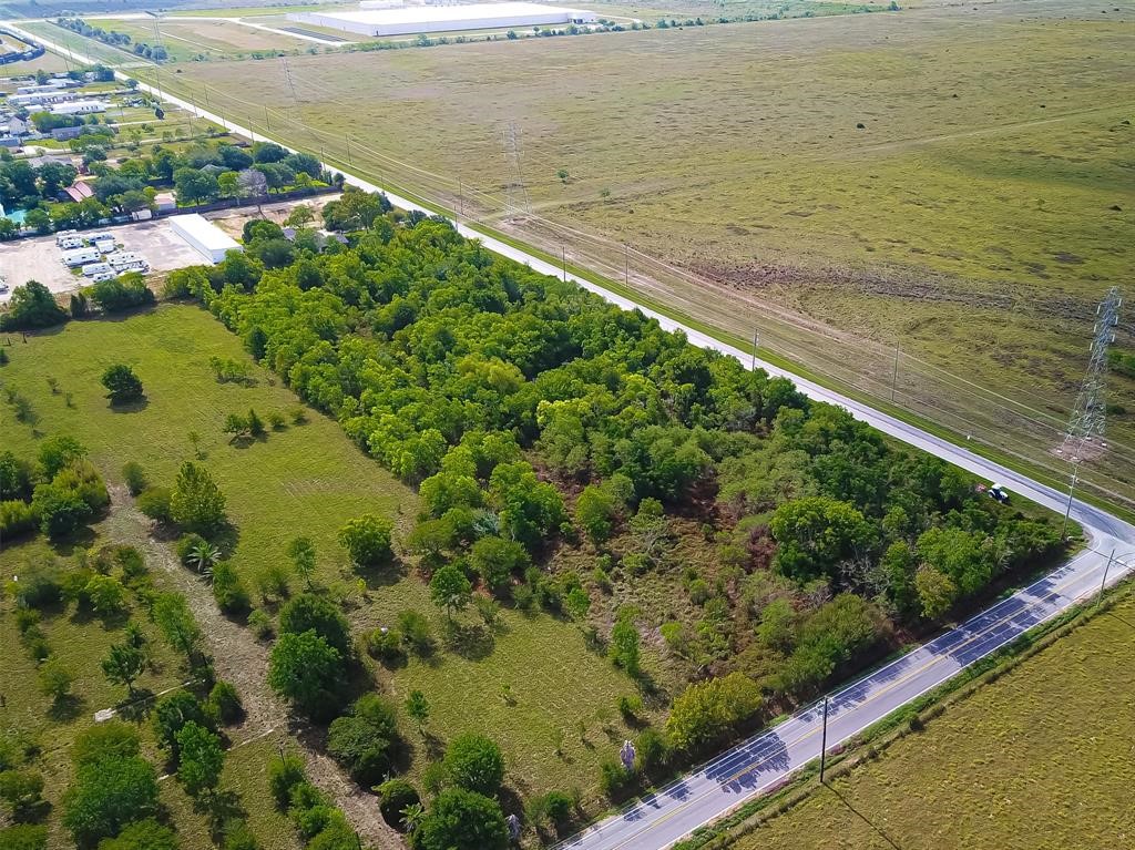 17020 Kickapoo Road Waller, TX 77484 - Photo 3 of 4