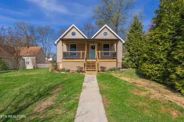 $469,900 | 2317 East Glenwood Avenue, Knoxville, TN 37917