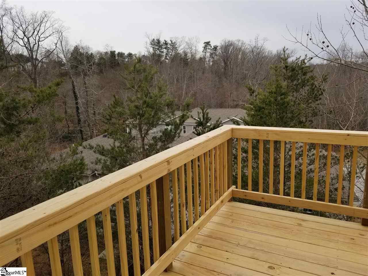 111 Foxfield Way Greer, SC 29651 - Photo 23 of 27 Upper level deck view