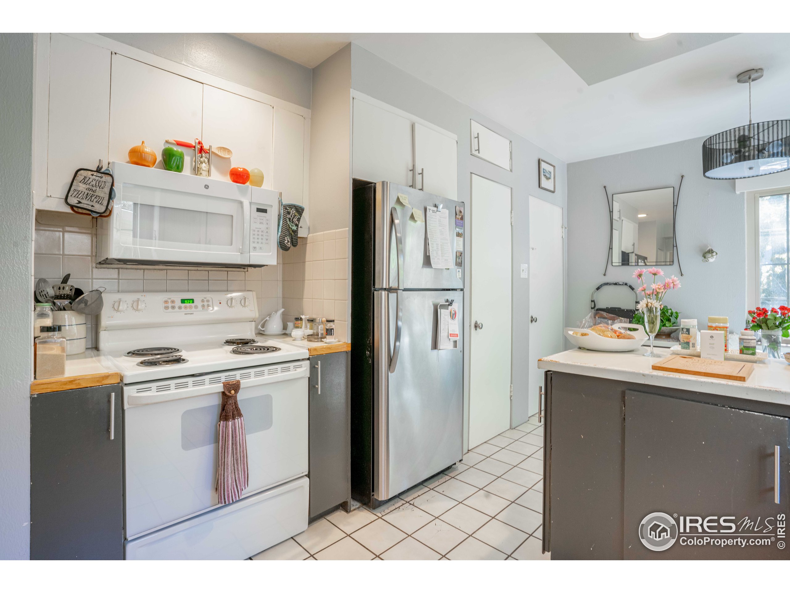 728 8th Street Boulder, CO 80302 - Photo 13 of 38