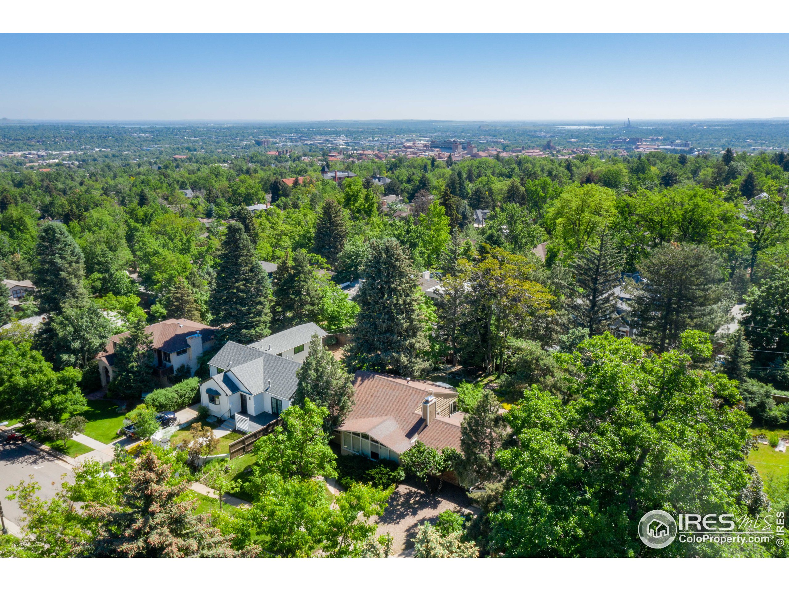 728 8th Street Boulder, CO 80302 - Photo 4 of 38