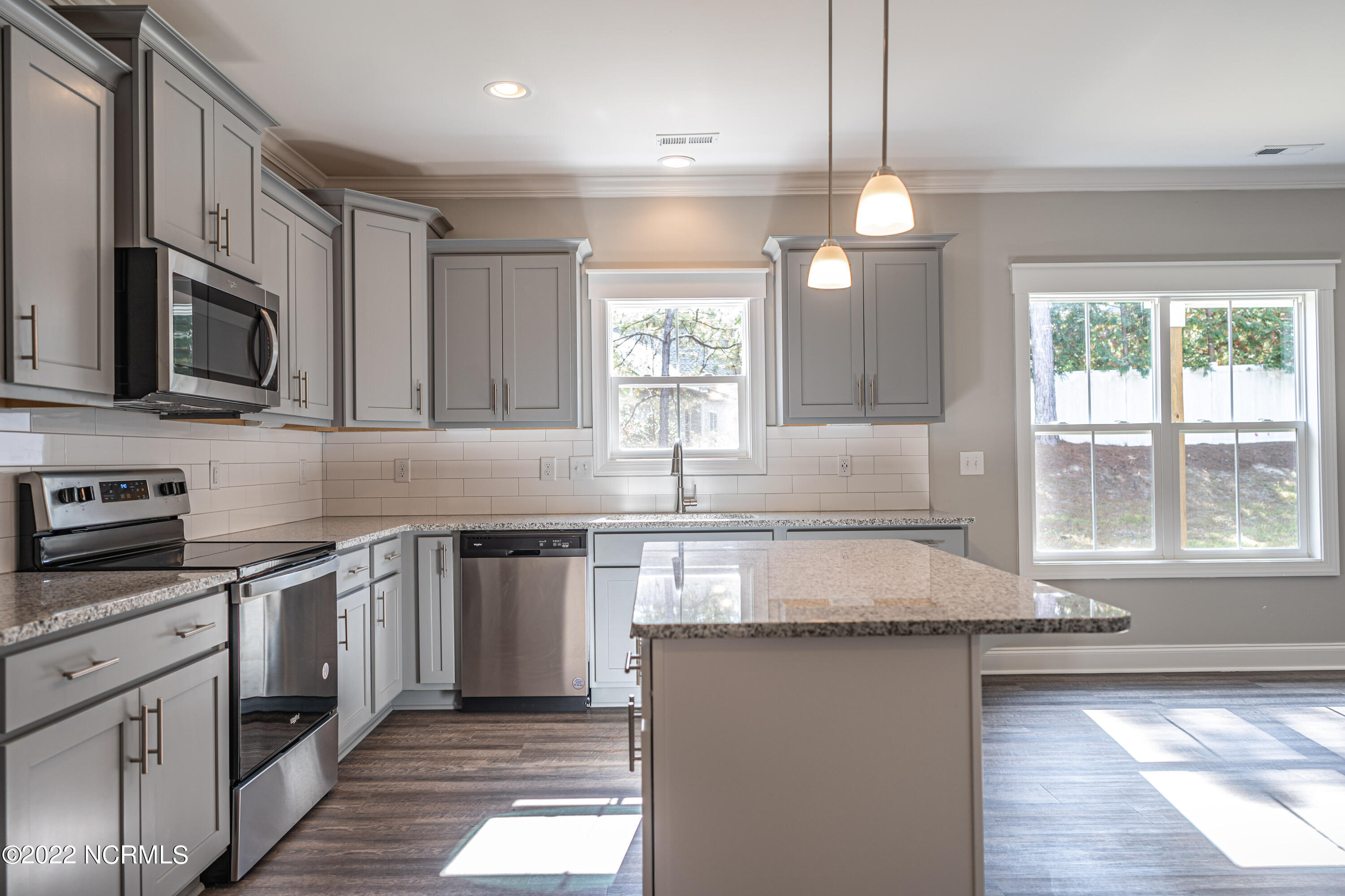 1180 Morganton Road Pinehurst, NC 28374 - Photo 8 of 24 Island Seating
