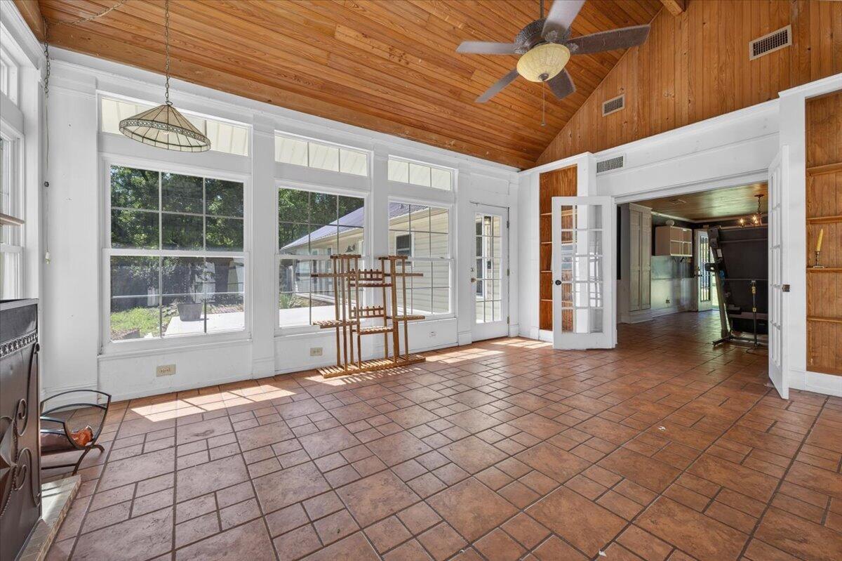 6165 Garden City Road Crestview, FL 32539 - Photo 19 of 65 18-6165 Garden City Rd-Crestview-18