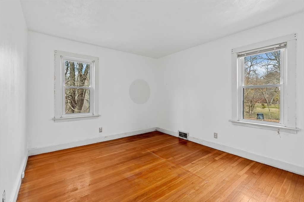 925 Worcester Street Wellesley, MA 02482 - Photo 11 of 21