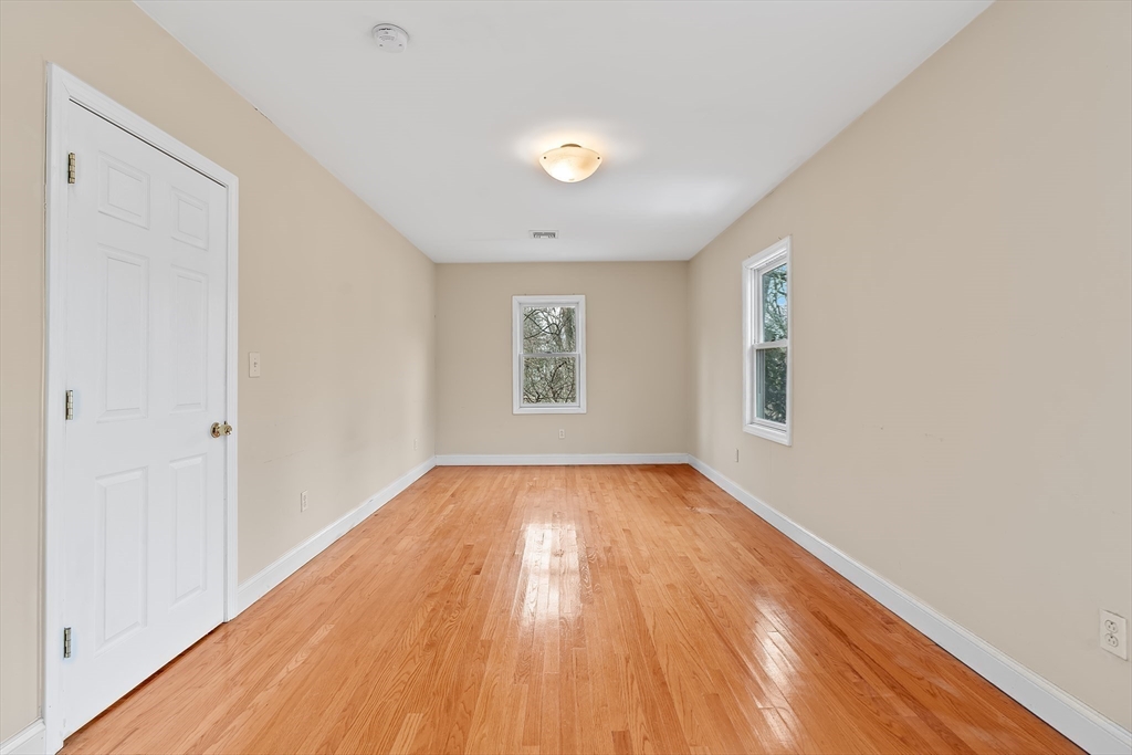 925 Worcester Street Wellesley, MA 02482 - Photo 15 of 21