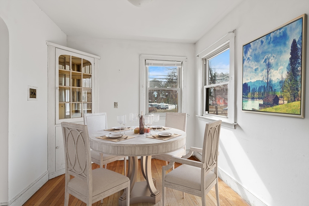 925 Worcester Street Wellesley, MA 02482 - Photo 5 of 21