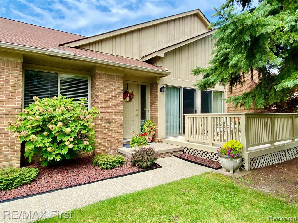 573 Tennyson Rochester Hills, MI 48307 - Photo 39 of 40