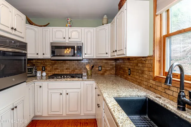 $595,000 | 6217 Old Walland Highway, Walland, TN 37886