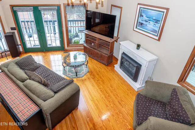 $595,000 | 6217 Old Walland Highway, Walland, TN 37886