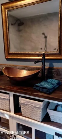 $595,000 | 6217 Old Walland Highway, Walland, TN 37886