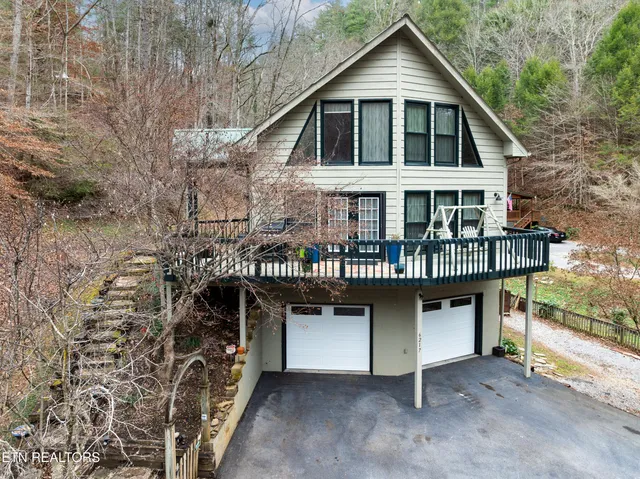 $595,000 | 6217 Old Walland Highway, Walland, TN 37886