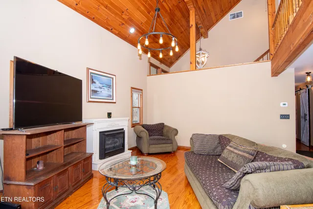 $595,000 | 6217 Old Walland Highway, Walland, TN 37886