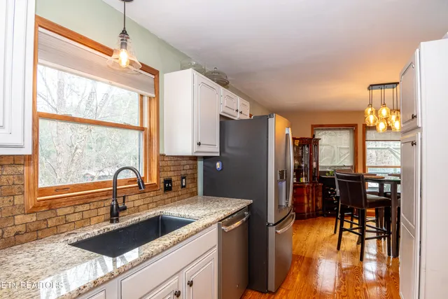 $595,000 | 6217 Old Walland Highway, Walland, TN 37886