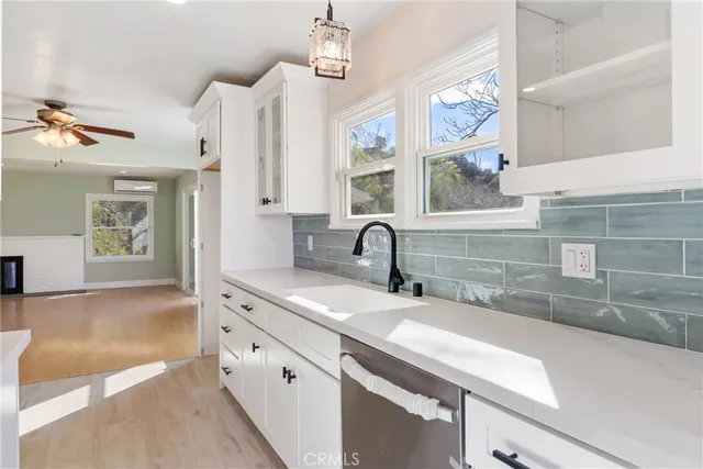 $799,999 | 9817 Commerce, Tujunga, CA 91042