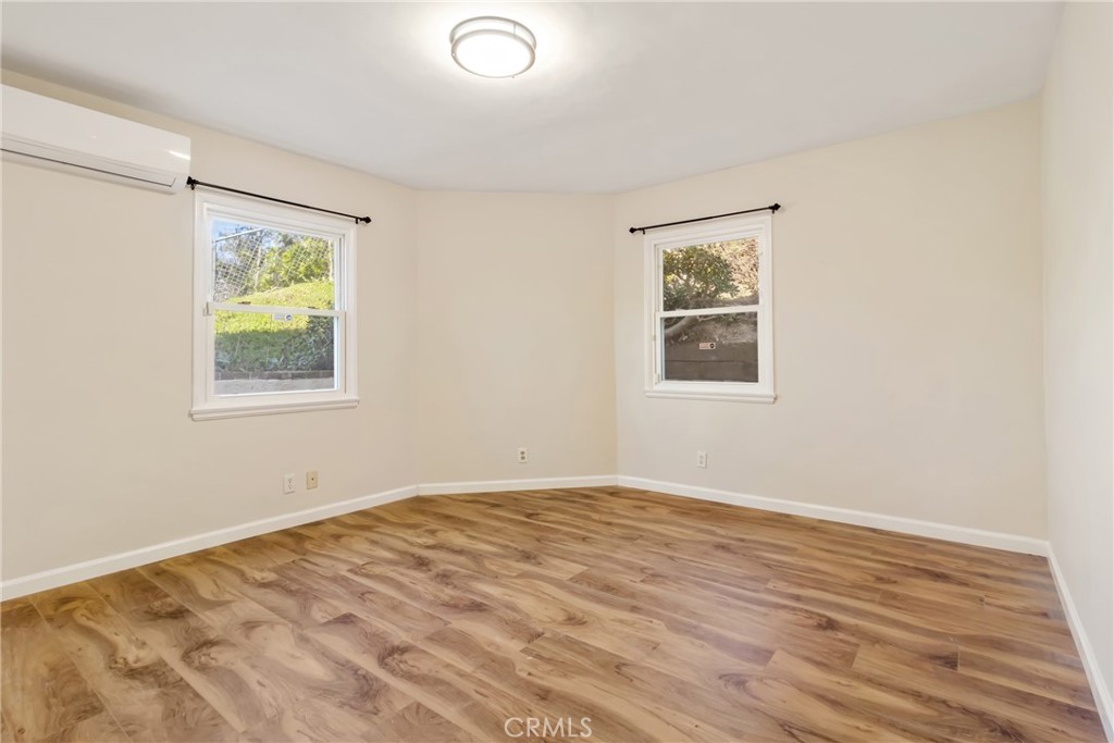 9817 Commerce Tujunga, CA 91042 - Photo 19 of 26 Bedroom 2