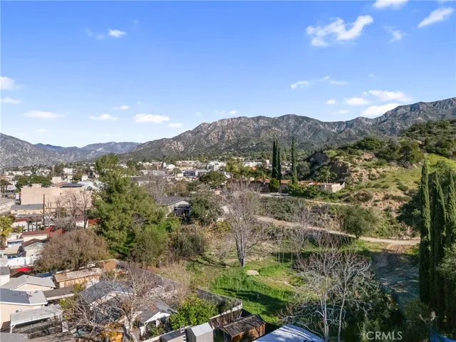$799,999 | 9817 Commerce, Tujunga, CA 91042