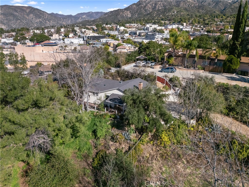 9817 Commerce Tujunga, CA 91042 - Photo 23 of 26