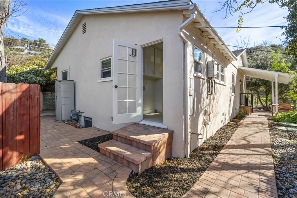 9817 Commerce Tujunga, CA 91042 - Photo 8 of 26