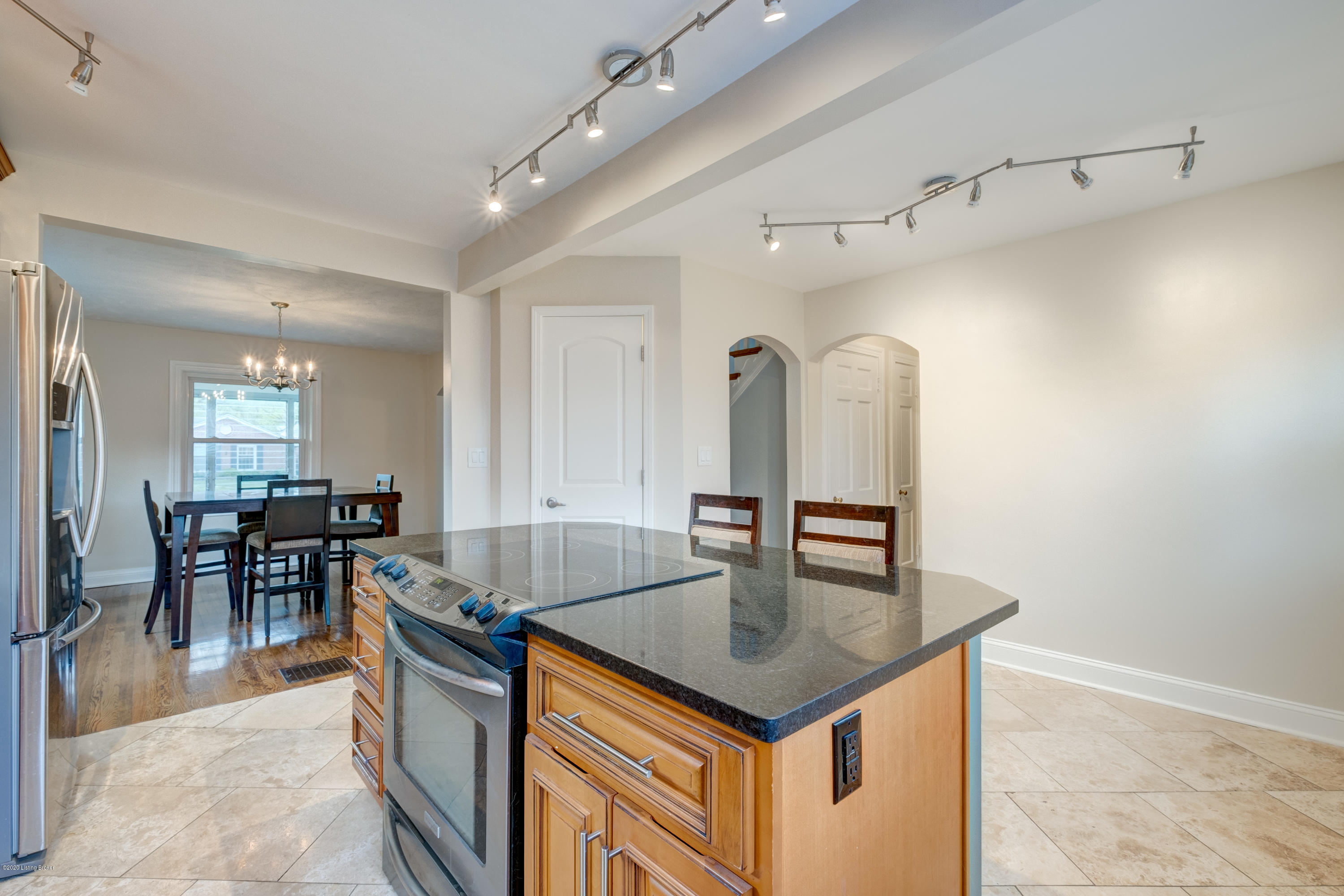 2320 Manchester Road Louisville, KY 40205 - Photo 27 of 73 2330Manchester_Klunk-26